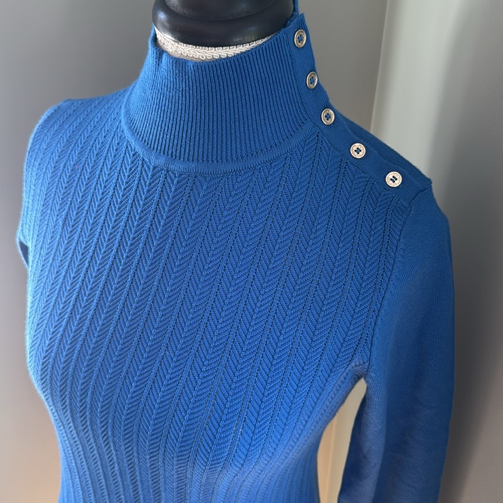 Tommy Hilfiger royal blue high neck shoulder buttoned sweater NWT size Small - Picture 10 of 10